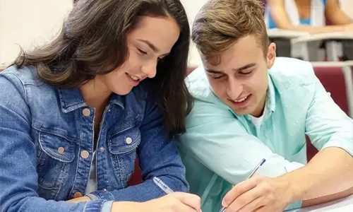 seguro-estudiantes-medium